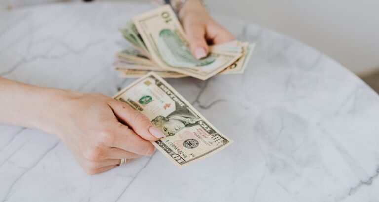 What To Consider When Dealing With Payday Loans